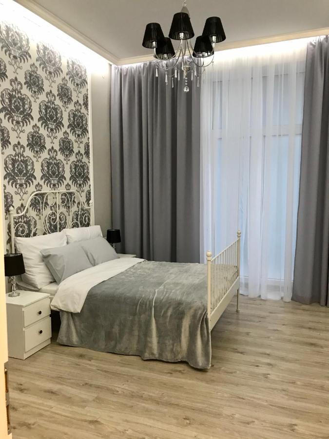 Apartament Mickiewicza - Pkp Station Przemyśl Exteriör bild