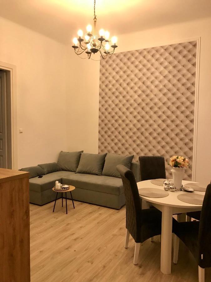Apartament Mickiewicza - Pkp Station Przemyśl Exteriör bild