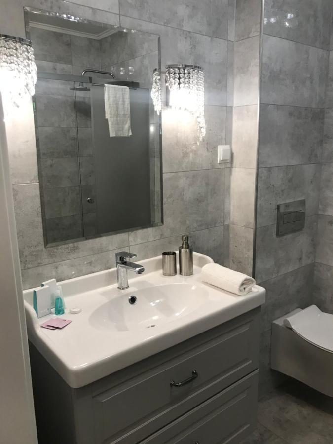 Apartament Mickiewicza - Pkp Station Przemyśl Exteriör bild